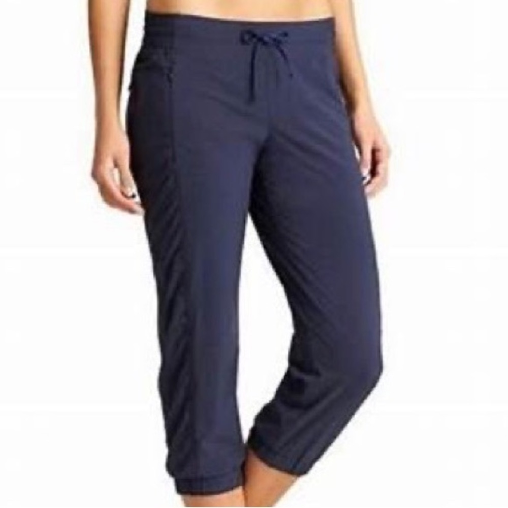 NWT Athleta La Viva Capri pants navy sz 2 (XS)
